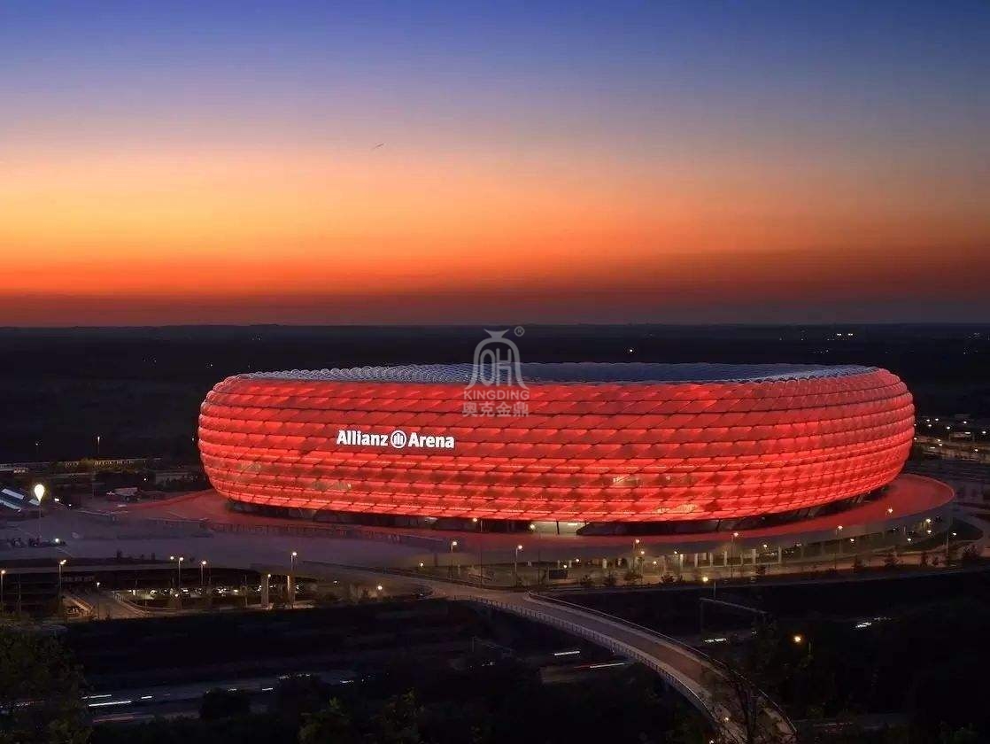 ETFE膜結(jié)構(gòu)采光頂——安聯(lián)體育場